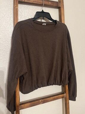 Ebb & Flow cropped athleisure top